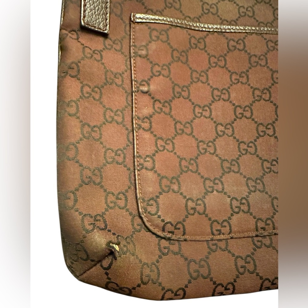 Gucci GG Nylon Crossbody Messenger Bag- Chocolate Brown - Picture 4 of 6